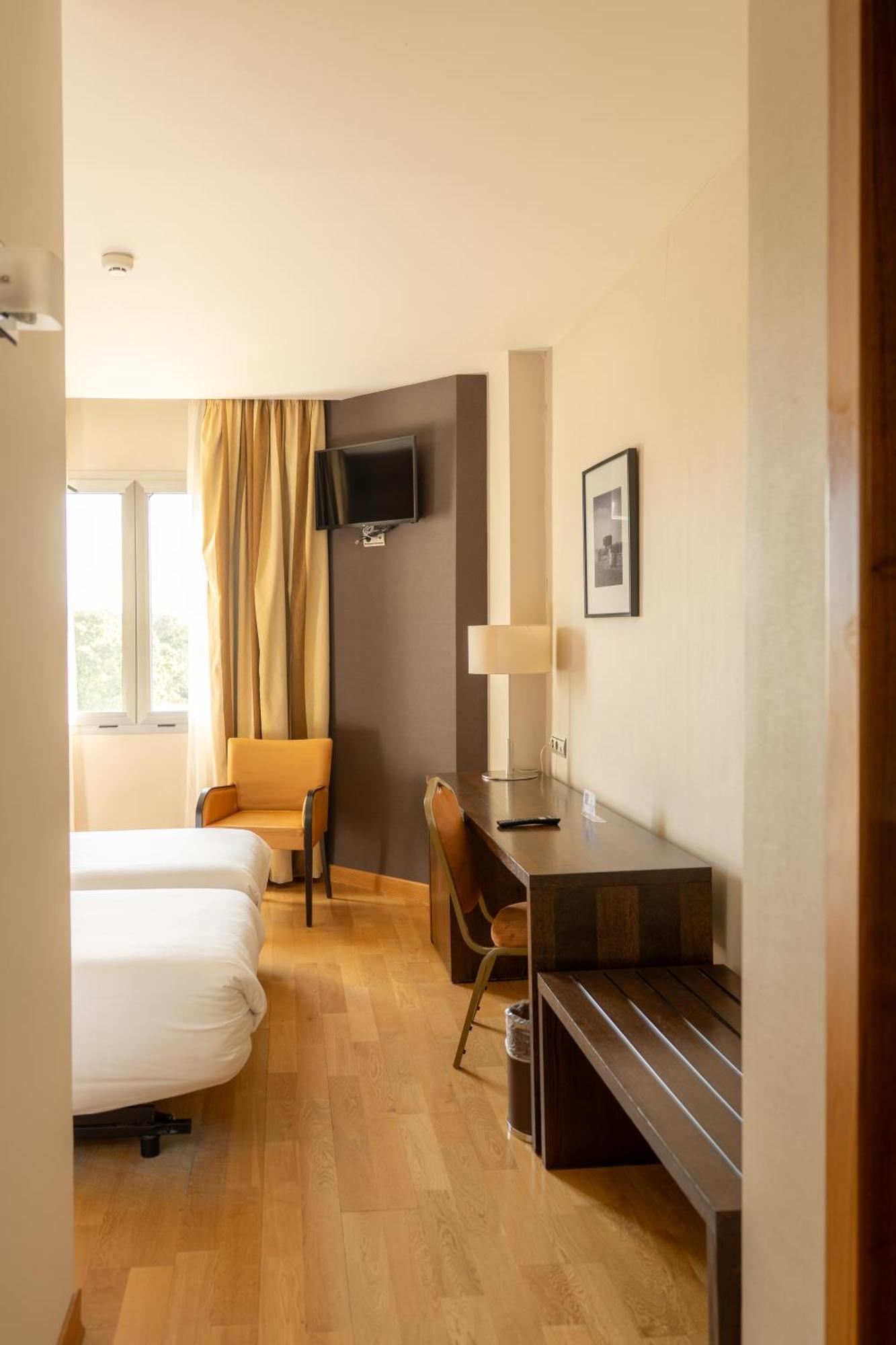Hotel Fc Villalba Колядо-Вилялба Екстериор снимка